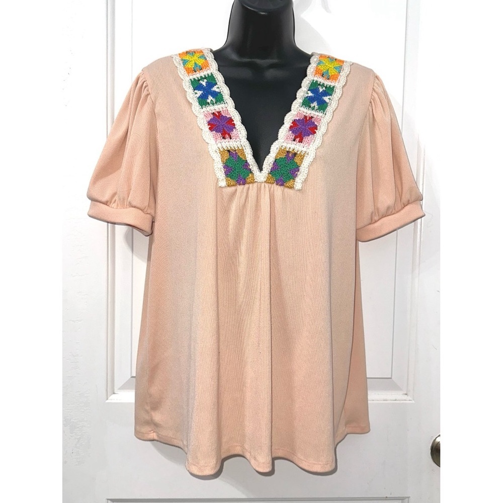 Lovely Melody Pale Chestnut Crochet Floral V Neck Textured Short Sleeve Blouse - Picture 2 of 5